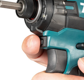 Makita Akku-Schlagschrauber 40V max TD002GZ01